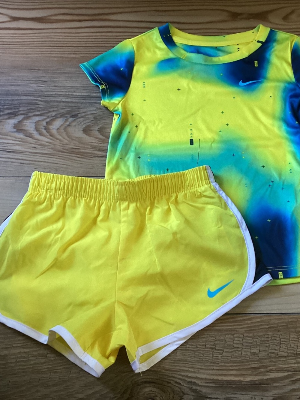 Nike Girls DRIFIT shorts Set Size 4T(NWT)~PRICE IS FIRM~